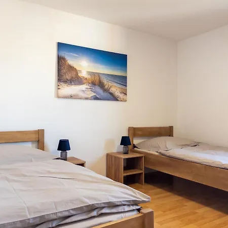 Burghauser Franzi - Tolle Fuer 4 Bis 5 Personen *